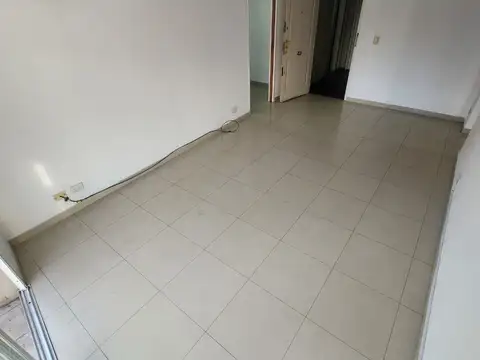 José Juan Biedma 400, Piso 4