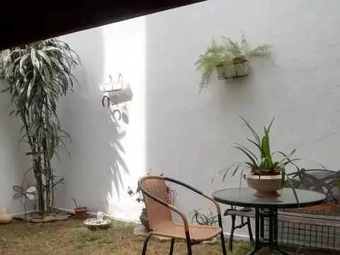 Olivos , La Lucila 2 ambientes con jardín, excelente zona  