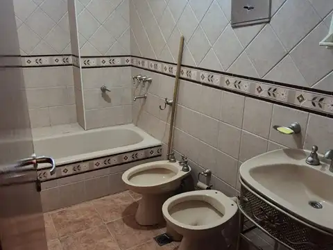 Departamento en Alquiler con 1 cocheras
