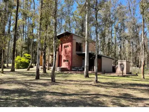 Casa 6 ambientes con 3 baños