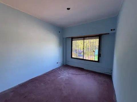 Casa en Alquiler con 1 cochera