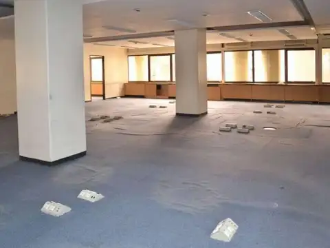 Oficina en Alquiler en Retiro, USD 8.600