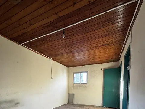 Casa 3 ambientes con 1 baño