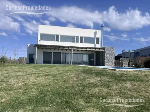 Casa a la laguna en el Barrio San Sebastián en venta