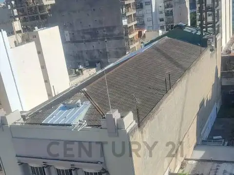 Av. Rivadavia 3700, Piso 0
