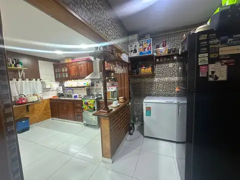 Casa en Venta en Rafael Calzada, USD 97.000