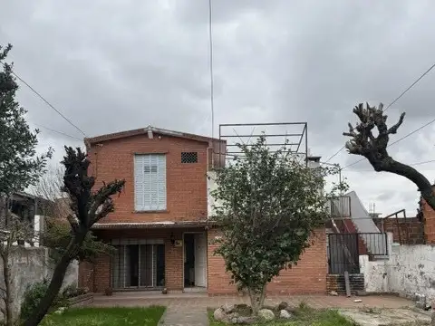 Casa +Dto en planta alta- Boulogne