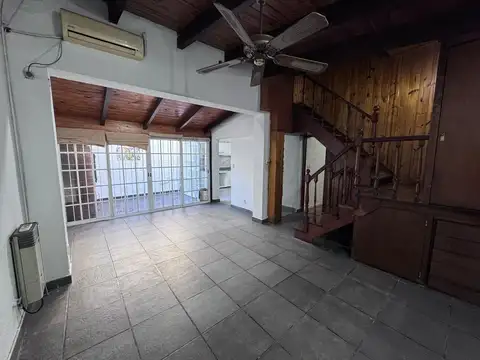 PH de 4 ambientes con Patio