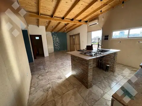 Casa en Venta en General Fernández Oro, General Roca