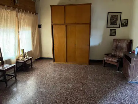 Esteban De Luca 5489