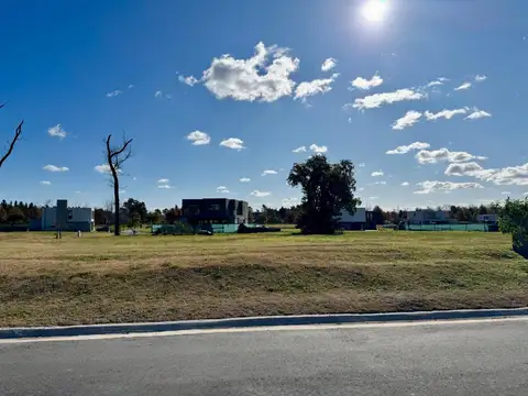 Terreno en Venta 30  mts Fondo