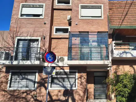 Depto Tipo Casa en Venta 18 años