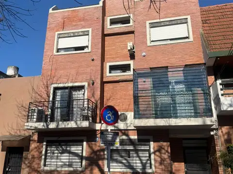Depto Tipo Casa en Venta de 4 ambientes