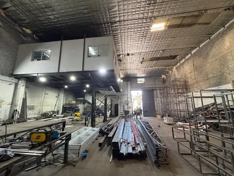 Excelente Galpón en Venta 950 mts cub. A min CABA 