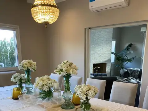 Casa en alquiler temporario en Villa Nueva, San Gabriel, Tigre - 8 Ambientes