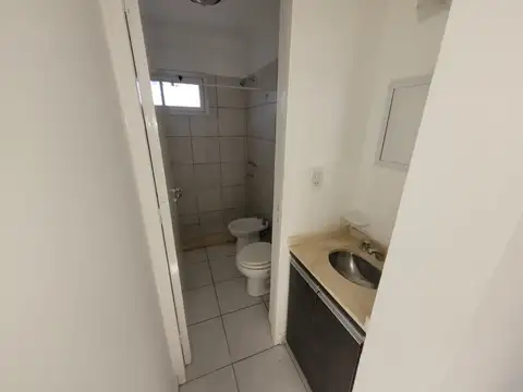 Casa en Alquiler en Luzuriaga, $ 950.000