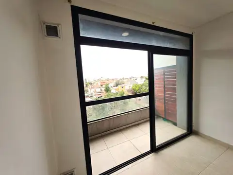 Departamento en Alquiler en El Palomar, $ 590.000