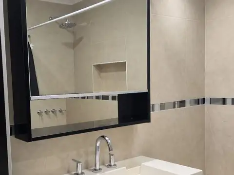 CASA QUINTA CON PILETA Y GALPON