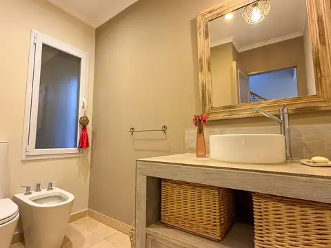 VENTA CASA C/ENTORNO NATURAL Y BUENA VISTA LUCINDA