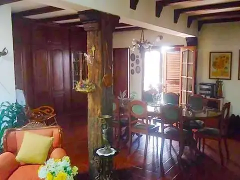 Casa en Venta en Ituzaingo, USD 240.000