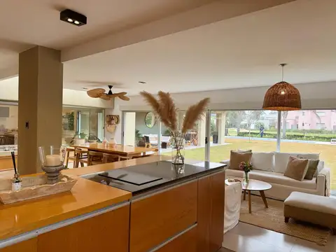 Casa en Venta en Fisherton, Rosario