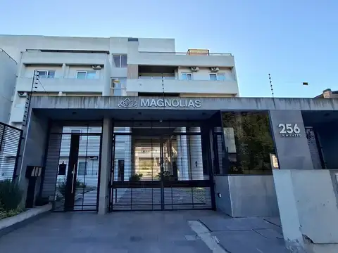 Departamento - Alquiler - Argentina, Berazategui - Avenida Milazzo 256