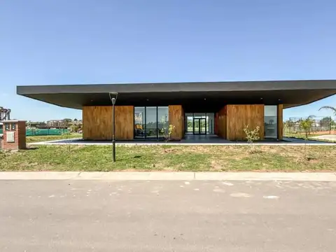 Glm.espectacular Lote En Venta En Village Joven