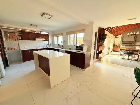 Casa en Alquiler de 3 dormitorios