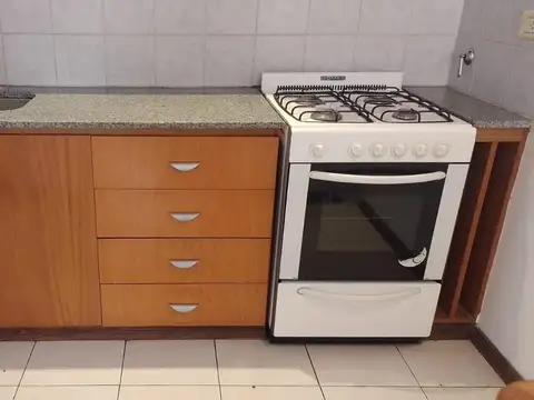 61 576 , Piso 1
