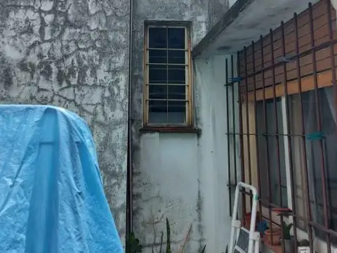 VENTA DE CASA MÁS LOCAL COMERCIAL