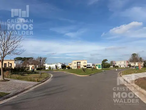 Terreno en Venta 30  mts Fondo