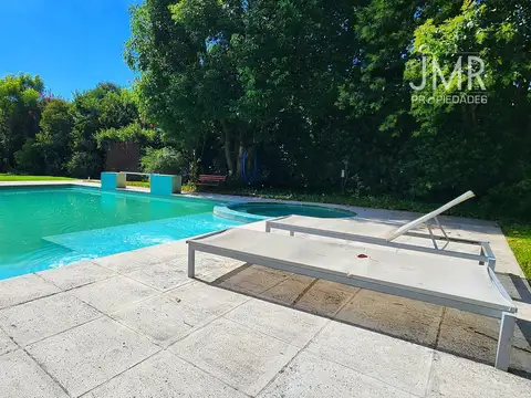 Casa en venta 6 amb. Lote 1598 m2. Los Lagartos CC, Pilar. Golf