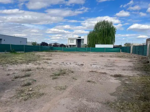 LOTE CENTRAL LICEO COUNTRY 1 SEGUNDA ETAPA 910M2