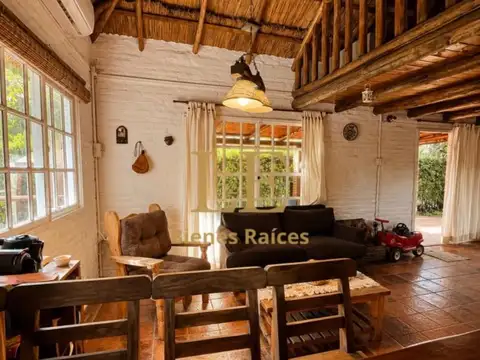 Casa 3 ambientes con 1 baño