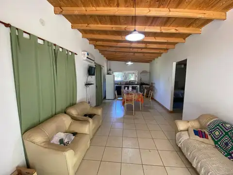 71 e/ 256 y 257 1. Barrio Los Cachorros