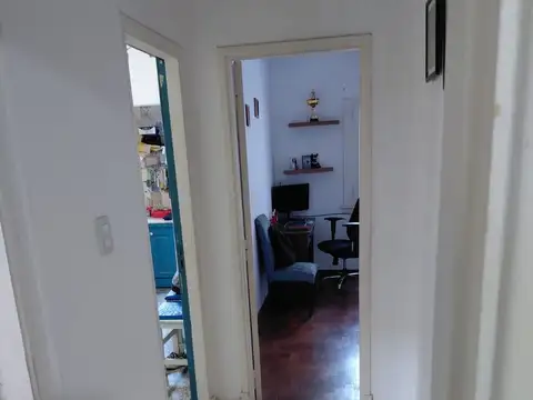 Casa 6 ambientes con 2 baños