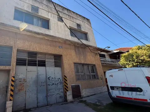 Galpón en Jose León Suarez