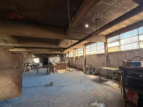 Galpón en Jose León Suarez