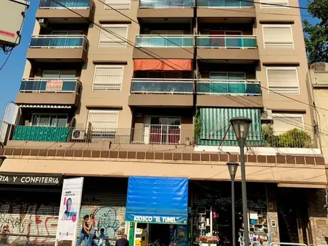 Departamento - Venta - Argentina, Tres de Febrero - Av San Martín 2480