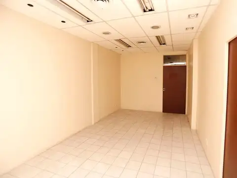 Oficina en Alquiler en Barrio Norte, $ 900.000