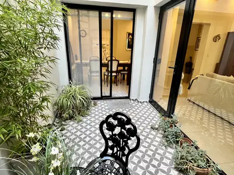 venta San juan 2100 Casa 2 dormitorios  patio cochera apto credito  Oroño  Rosario