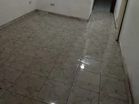 Departamento en Alquiler en Grand Bourg, $ 350.000