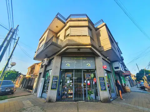 LOCAL CON CASA QUILMES