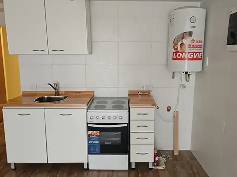 Monoambiente gigante en zona Plaza Irlanda