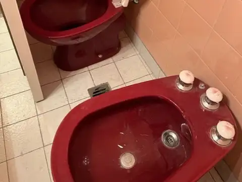 4 AMB CON COCHERA, COCINA IND, DOS AMPLIOS BALCONES , ESQUINA TONELERO