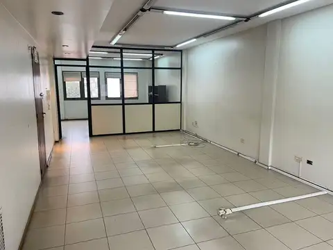 Oficina en Alquiler al Sur