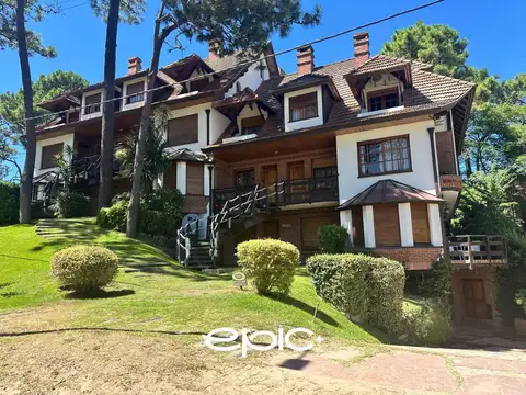 Departamento Triplex con cochera en Pinamar Golf