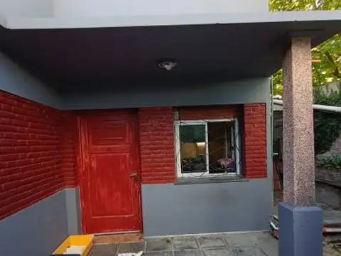 De La Cruz 400 , Piso 0