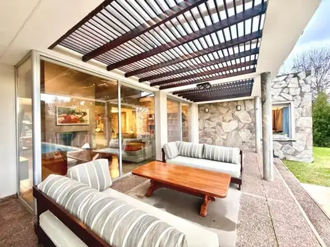 Muy linda casa en venta en Club de Campo San Francisco