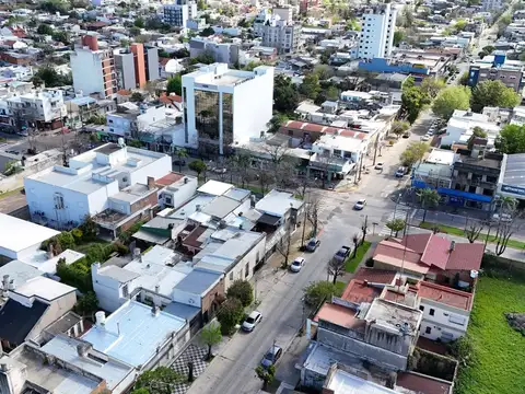Terreno en Venta 17  mts Fondo